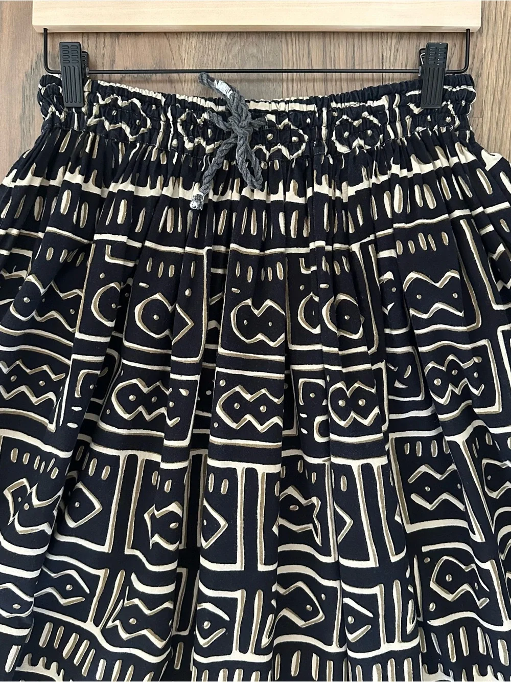 Vintage Bohemian Mudcloth Print A-Line Maxi Skirt Tie Waist Black Multi Large